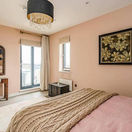 Easystay Bath Road Слау Экстерьер фото